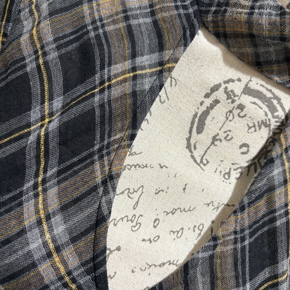 Adorable Plaid Tye Back Veronica Beard shirt blouse size 6 (fits a small) - Picture 4 of 5